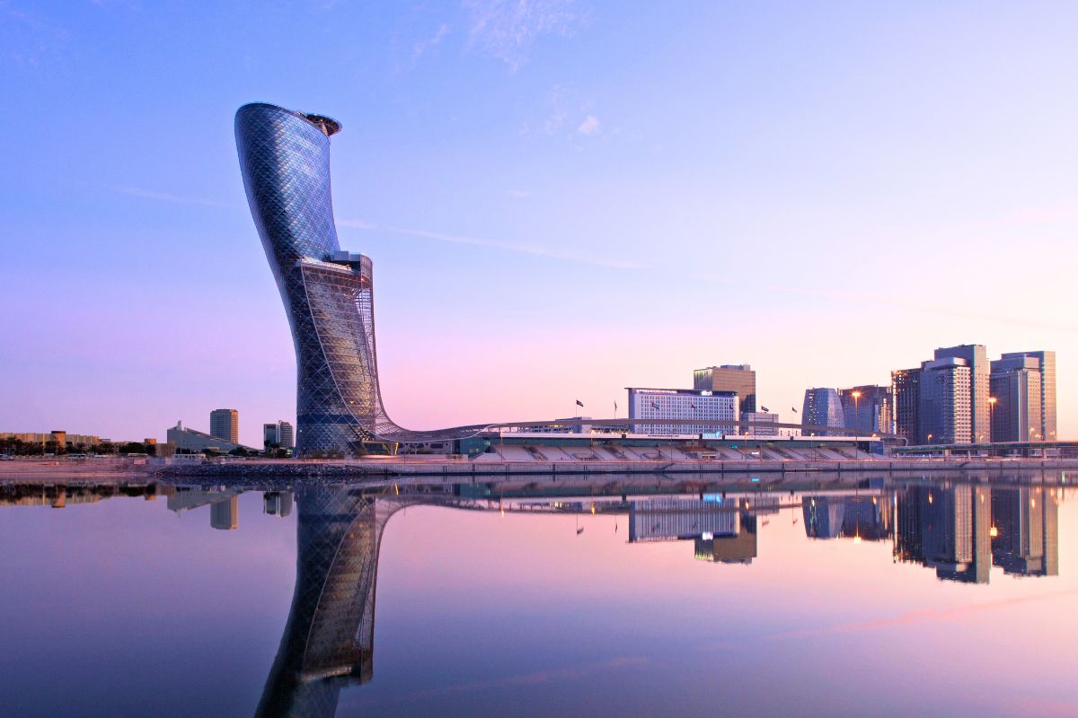 Staycation Abu Dhabi competition Andaz Capital Gate Abu Dhabi, Giveaway Abu Dhabi, Rewards in Abu Dhabi