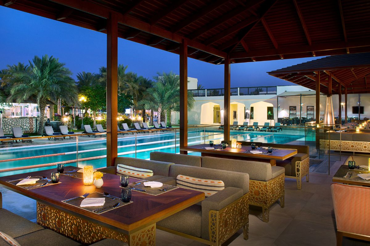 Seafood & Meat Night at Radisson Blu Hotel & Resort Al Ain, best brunches in Abu Dhabi, best brunch deals and offers in abu dhabi, brunch abu dhabi