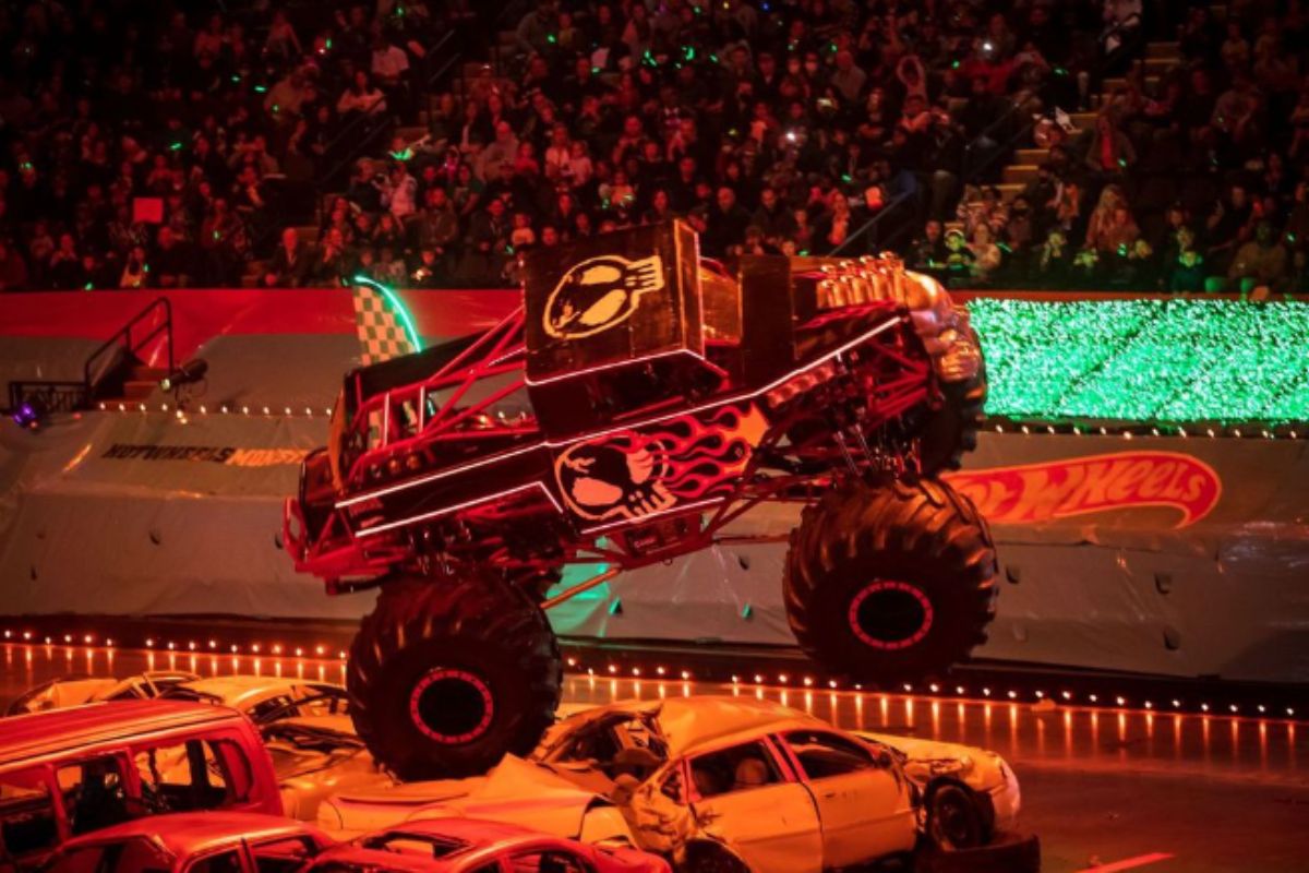 Boneshaker at Hot Wheels Monster Trucks Live Glow Party in Abu Dhabi!