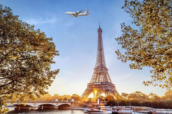 Etihad Airways A380 service Abu Dhabi Paris route
