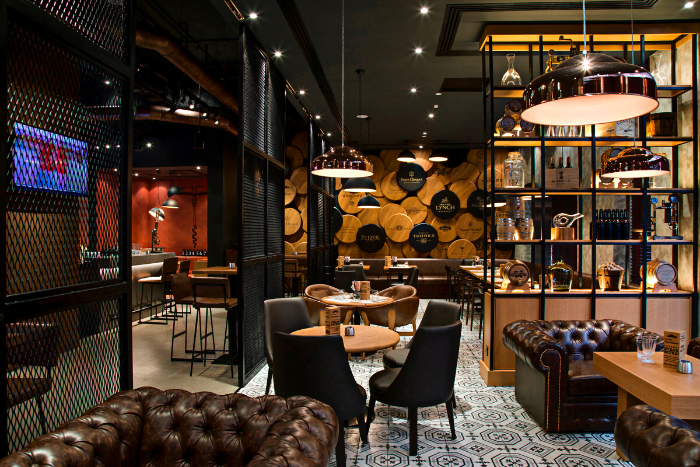 The Warehouse Grape & Tapas Bar at Pearl Rotana